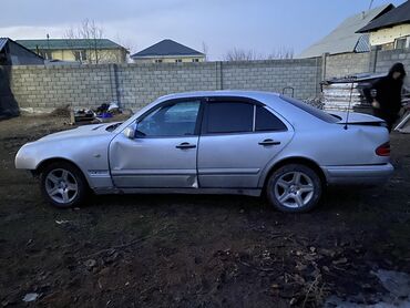 Mercedes-Benz: Mercedes-Benz E-Class: 1997 г., 3.2 л, Автомат, Бензин, Седан