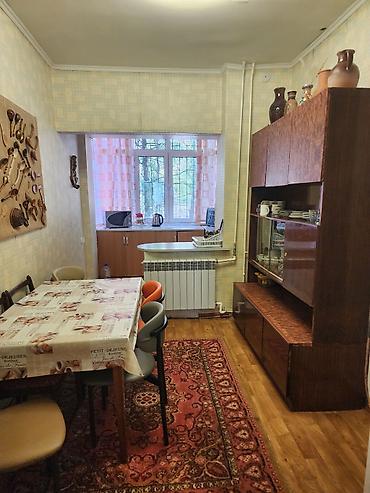 мкр западный: Сдаю 3-х комнатную квартиру в Чолпон-Ате, район ПМК (3-й микрорайон) С — 3
