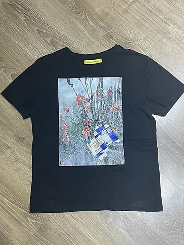 pull and bear: Futbolka, L, rəng - Qara — 1