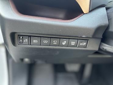 машина красовер: Toyota RAV4: 2023 г., Гибрид, Кроссовер — 7