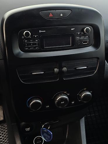 Renault: Renault Clio: 2016 г., 1.5 л, Хэтчбэк — 12