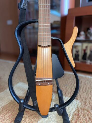 gitara qiyməti: Səssiz/elektron klassik gitara – skeleton dizaynlı Yamaha SLG-100N