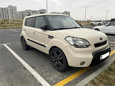 park maşnı: Kia Soul: 2 l | 2011 il Krossover — 6