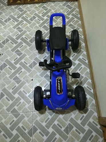 elekt: Uşaq pedallı qaçış maşını (go-kart) – mavi - Pedallı idarəetmə: ön — 1