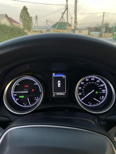 Toyota: Toyota Camry: 2021 г., 2.5 л, Вариатор, Гибрид, Седан — 9