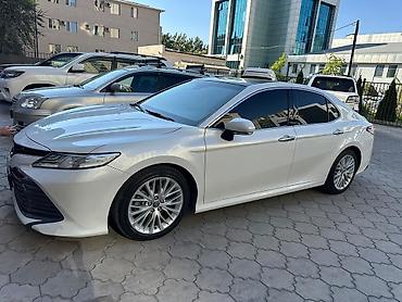 corolla 2004: Toyota Camry: 2019 г., 2.5 л, Автомат, Бензин, Седан — 3