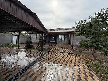 Үйлөрдү сатуу: 4 бөлмө, 220 м², 6 соток, Бишкек, Менчик ээси — 5