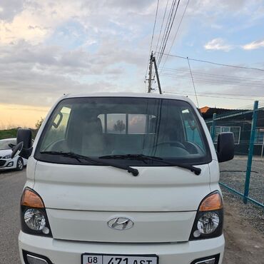 жук ташуучу унаалар: Жеңил жүк ташуучу унаа, Hyundai