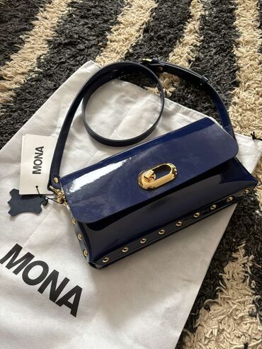 mona muska torbica: Elegant purse, Mona, Material: Patent leather