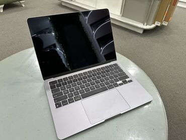 макбук купить: Ультрабук, Apple, 8 ГБ ОЭТ, Apple M3, 13.5 ", Колдонулган, Татаал эмес тапшырмалар үчүн, эс тутум SSD