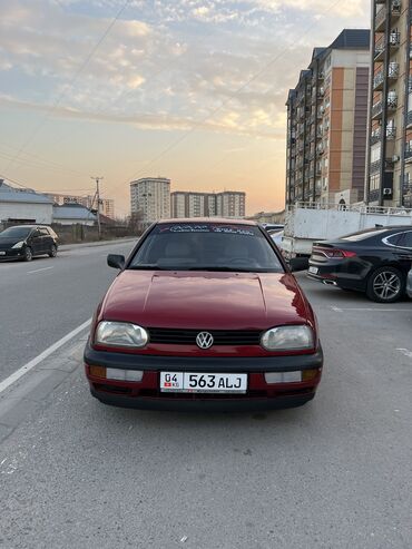 Volkswagen: Volkswagen Golf: 1992 г., 1.8 л, Механика, Бензин