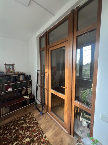 офис в жилом доме: 1 комната, 30 м², Хрущевка, 2 этаж, Евроремонт