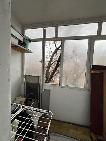 село пригородное: 1 комната, 31 м², Индивидуалка, 2 этаж, Старый ремонт — 6