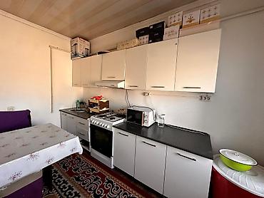 Продажа коттеджей и домов: 🏡 ПРОДАЕТСЯ УЮТНЫЙ И ТЕПЛЫЙ ДОМ В СЕРДЦЕ БИРИМДИК КУТ! 🏡 Срочно — 10