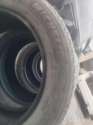 шины новый: Шины 235 / R 19, Лето, Б/у, Комплект, Легковые, Michelin