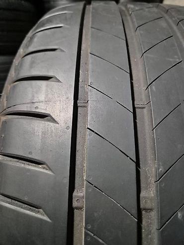 Təkərlər: Bridgestone təkərləri 285/35 R20 : 255/40 R20 Təkərlər demək olar ki — 2
