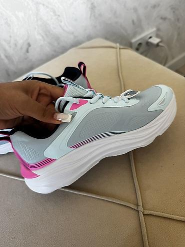 nike react: 1)6000 2)4000 Новый из Англии 1)Кроссовки Skechers для девочек — 2