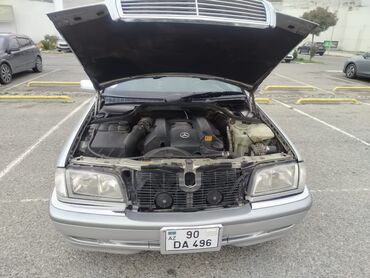 Mercedes-Benz: Mercedes-Benz C 240: 2.4 l | 1997 il Sedan — 15