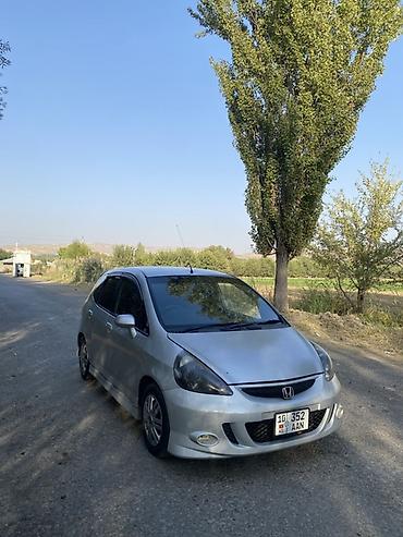 Hafei: Honda Fit: 2002 г., 1.5 л, Автомат, Бензин, Хетчбек lalafo.kg да — 2 Hafei: Honda Fit: 2002 г., 1.5 л, Автомат, Бензин, Хетчбек — 2