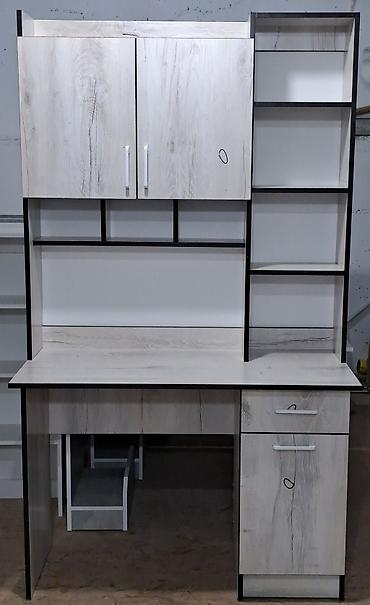 Компьютерные столы: Компьютерный стол, Новый, С полками — 3