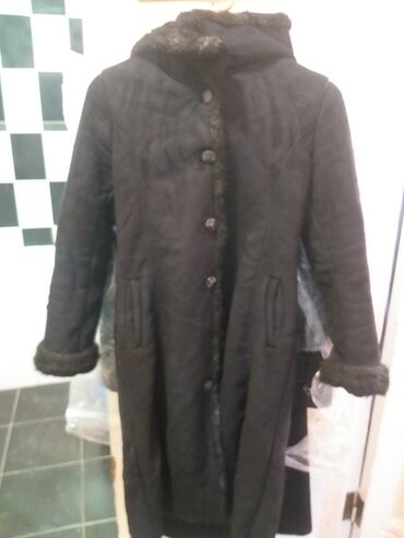 черное пальто с капюшоном: Пальто, M (EU 38)