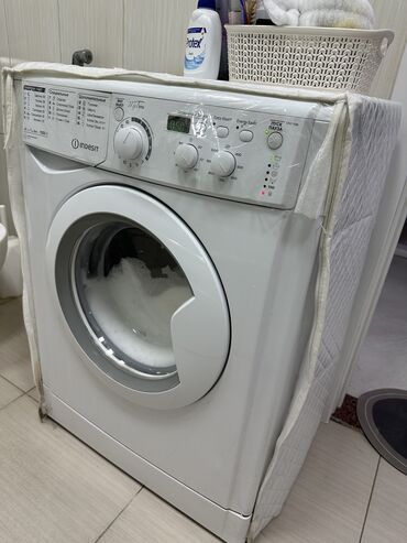 monitor masin: Paltaryuyan maşın Indesit, 6 kq, İşlənmiş, Avtomat, Qurutmasız, Kredit yoxdur