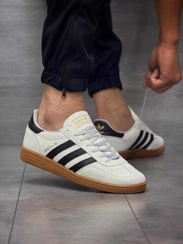 Patike: Adidas — 11