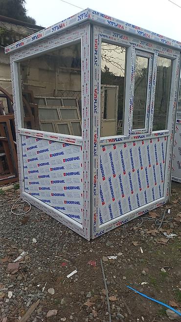 Sifarişlə market vitrinləri: PVC profilindən hazırlanmış mühafizə/post kabini - Ölçü: təxmini 2,5 — 16