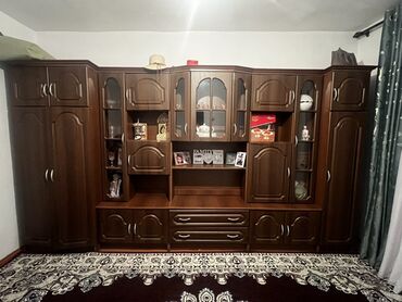 Гарнитуры для зала: Гарнитур для зала, Б/у, Шкаф, ДСП, Самовывоз, цвет - Коричневый