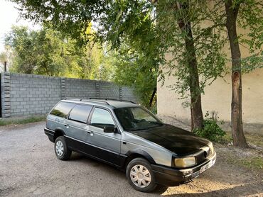 б3 уневерсал: Volkswagen Passat: 1990 г., 1.8 л, Механика, Бензин, Универсал