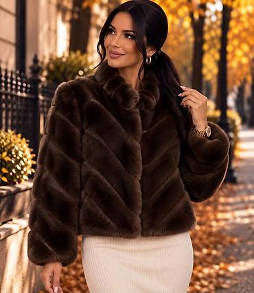 sinsay zenski kaputi: Ženska kratka bunda od veštačkog krzna – elegantan oversized kroj - — 3