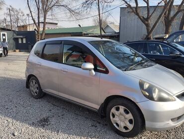 Honda: Honda Fit: 2003 г., 1.3 л, Вариатор, Бензин