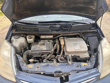 yanacaq nasos: Toyota Prius II – Hybrid Synergy Drive Xüsusiyyətlər: - Tam hibrid — 2