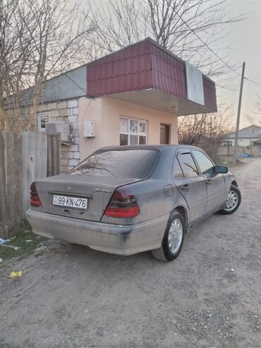1 gunluk kiraye bag evleri: Mercedes-Benz C 180: 1.8 l | 1999 il Sedan