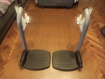 dusek za dekubitus: Par novih držača za noge za invalidska kolica i toaletne stolice
