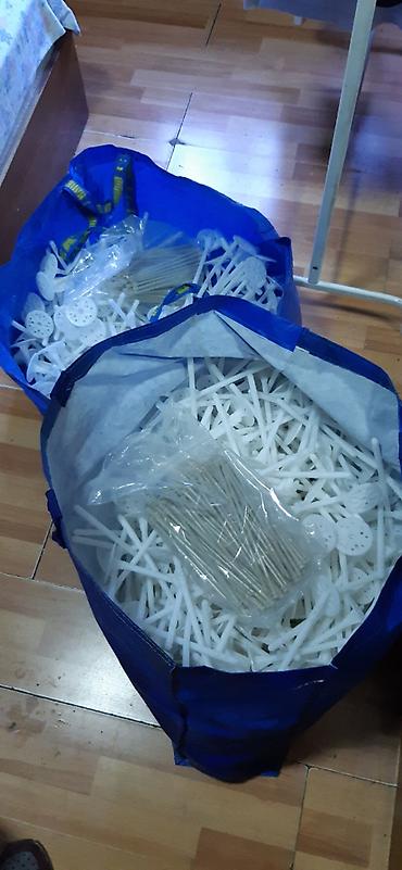 diht za drvo: Novi tiplovi za izolaciju. Tipl duzine 20cm. Komad 13din, ima — 3