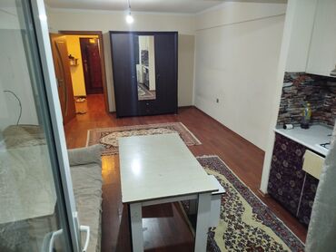 kiraye evler guneslide: Kirayə üçün studiya tipli mənzil. - Açıq mətbəxli geniş otaq: qaz