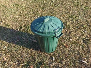 Ostala baštenska oprema: Plastična kanta za smeće zapremine 46L. Prubližne dimenzije ф40/32cm — 3