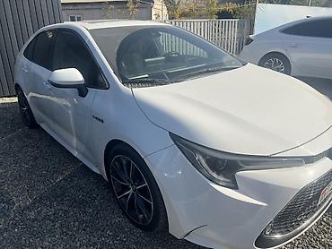 Toyota Levin: 2021 г., 1.8 л, Вариатор, Гибрид, Седан
