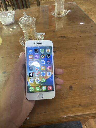 Apple iPhone: IPhone 8, 64 GB, Rose Gold
