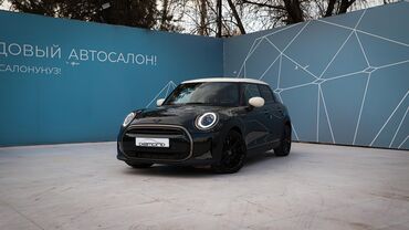 Kia: Mini Cooper: 2022 г., 1.5 л, Робот, Бензин, Хэтчбэк