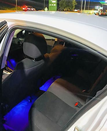 chevrolet cruze motor: Chevrolet Cruze sedan – ağ rəng, benzinli, avtomatik ötürücü. Əsas — 6