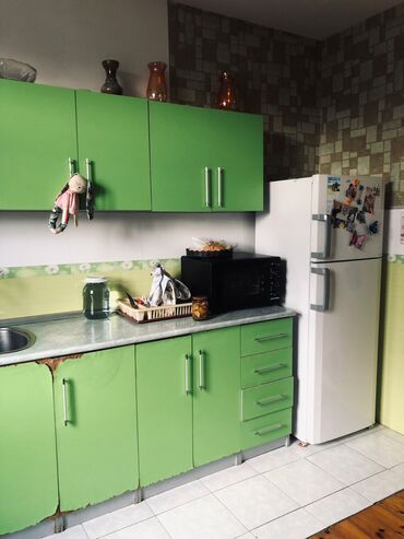 Həyət evləri və villaların satışı: 4 otaqlı, 200 kv. m, Kredit yoxdur, Orta təmir — 5