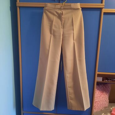 Ostala ženska odeća: Vel S i M
komad 300 din ili sve za 3500 din — 15