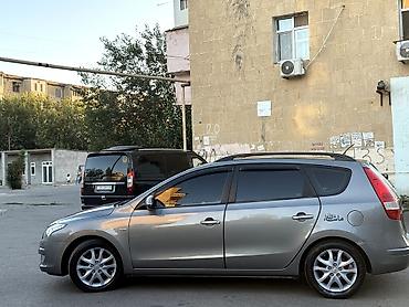 i30: Hyundai i30: 1.6 l | Universal — 7