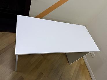 ofis dolablari: Minimalist iş/oxu masası 2 eded — 2