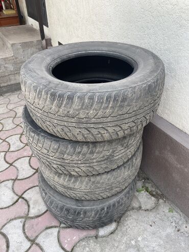 Дөңгөлөктөр монтажда: Дөңгөлөктөр монтажда 265 / 65 / R 17, Кыш, Колдонулган, Комплект, Жол тандабастар (АТ/МТ)