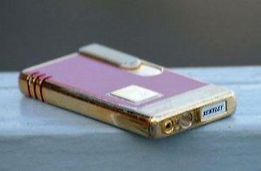 Ostali kućni aparati: Vintage BENTLEY upaljač 1980. god. Vintage, vrlo težak, masivan — 6