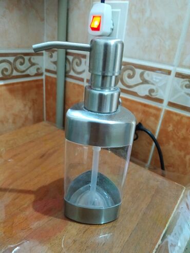 набор для ванны: Дозатор для жидкостей

#дозатор 
дозатор
дозатор