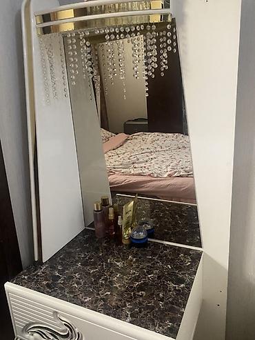 otag qapi: Barokko üslubunda qonaq otağı mebel dəsti - TV stendi: Parlaq ağ — 7